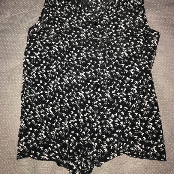 Top - Picture 2 of 2